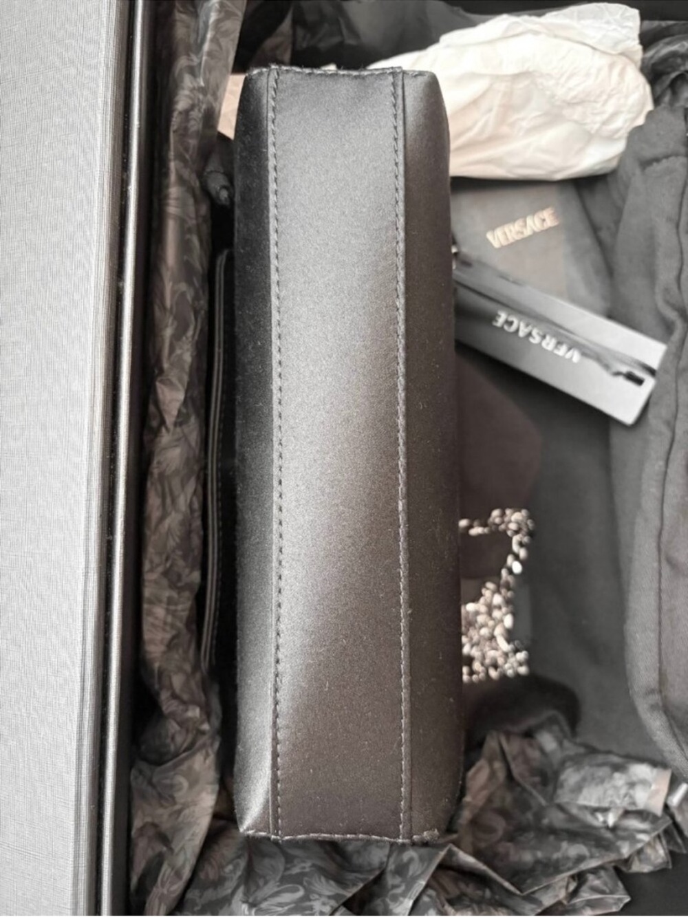BN! Authentic Versace Medusa head with la greca pattern around the outside - Picture 13 of 17